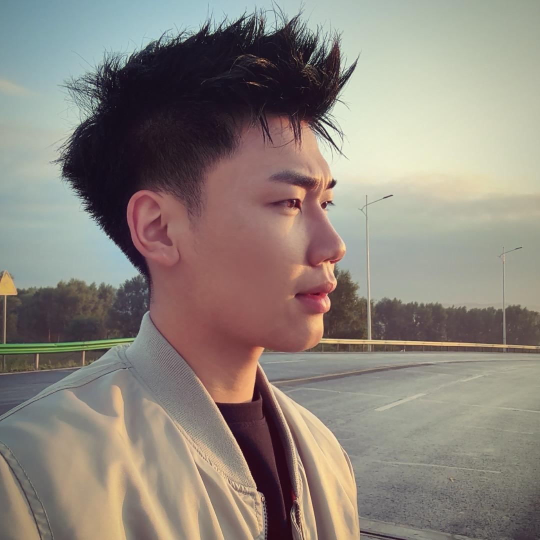 李砚舟.