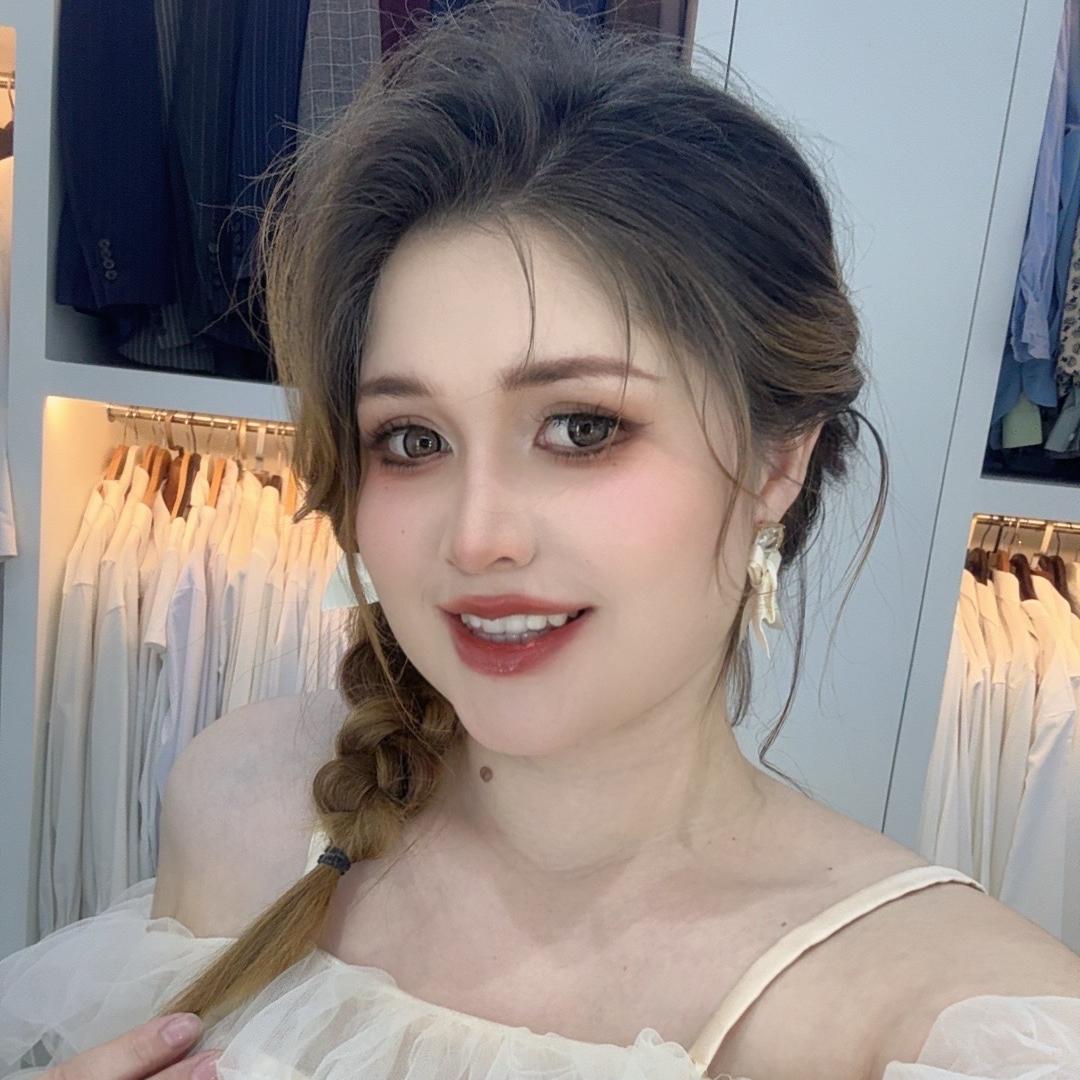 米娜瓦尔女装