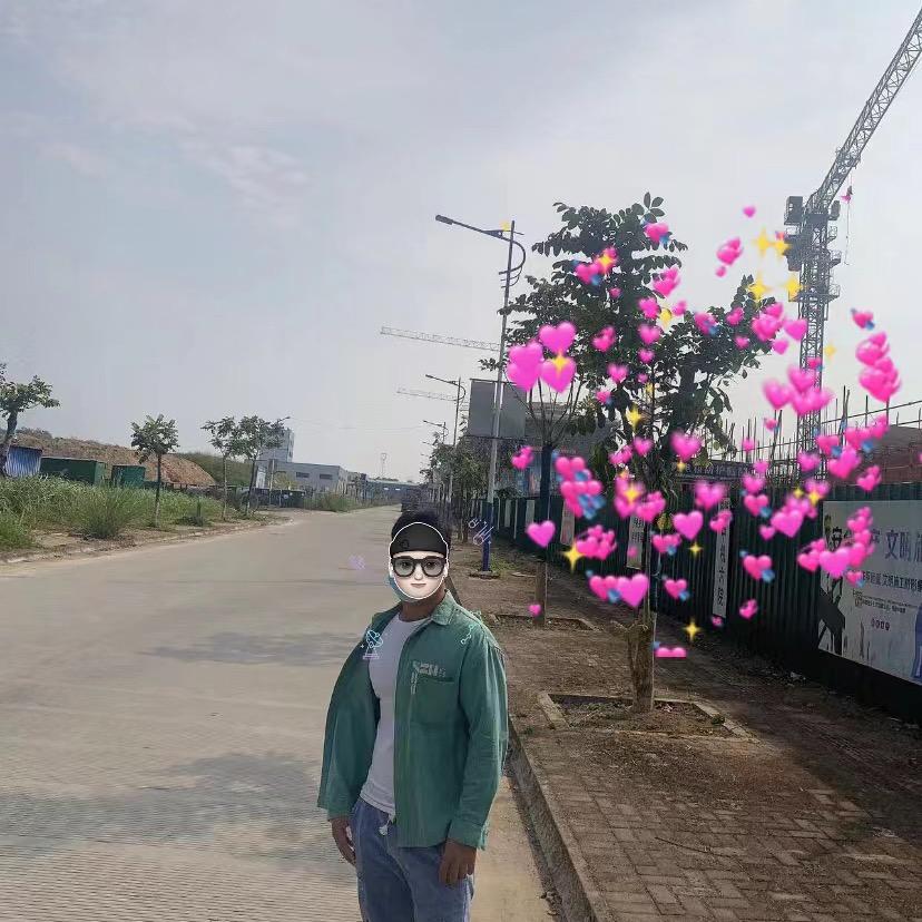 李爱笑（打工人）