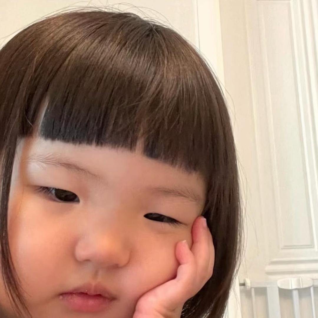 李李.