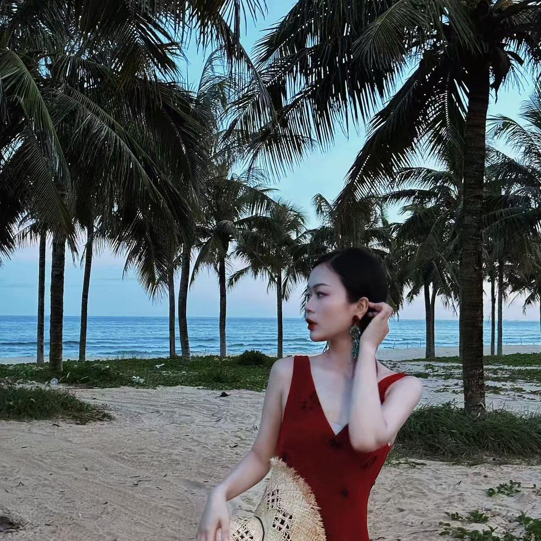 洛洛高奢定制女装