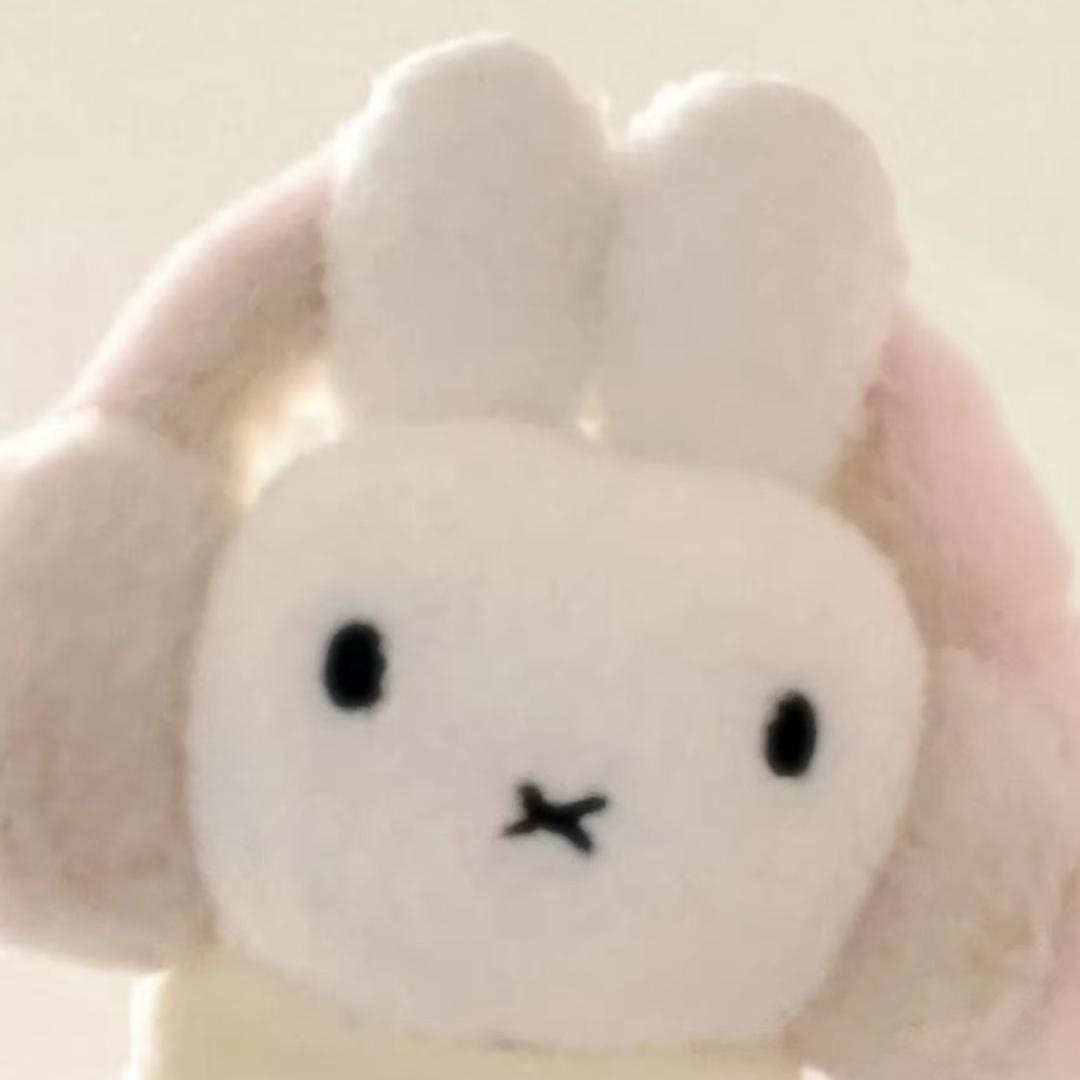 Yyu.