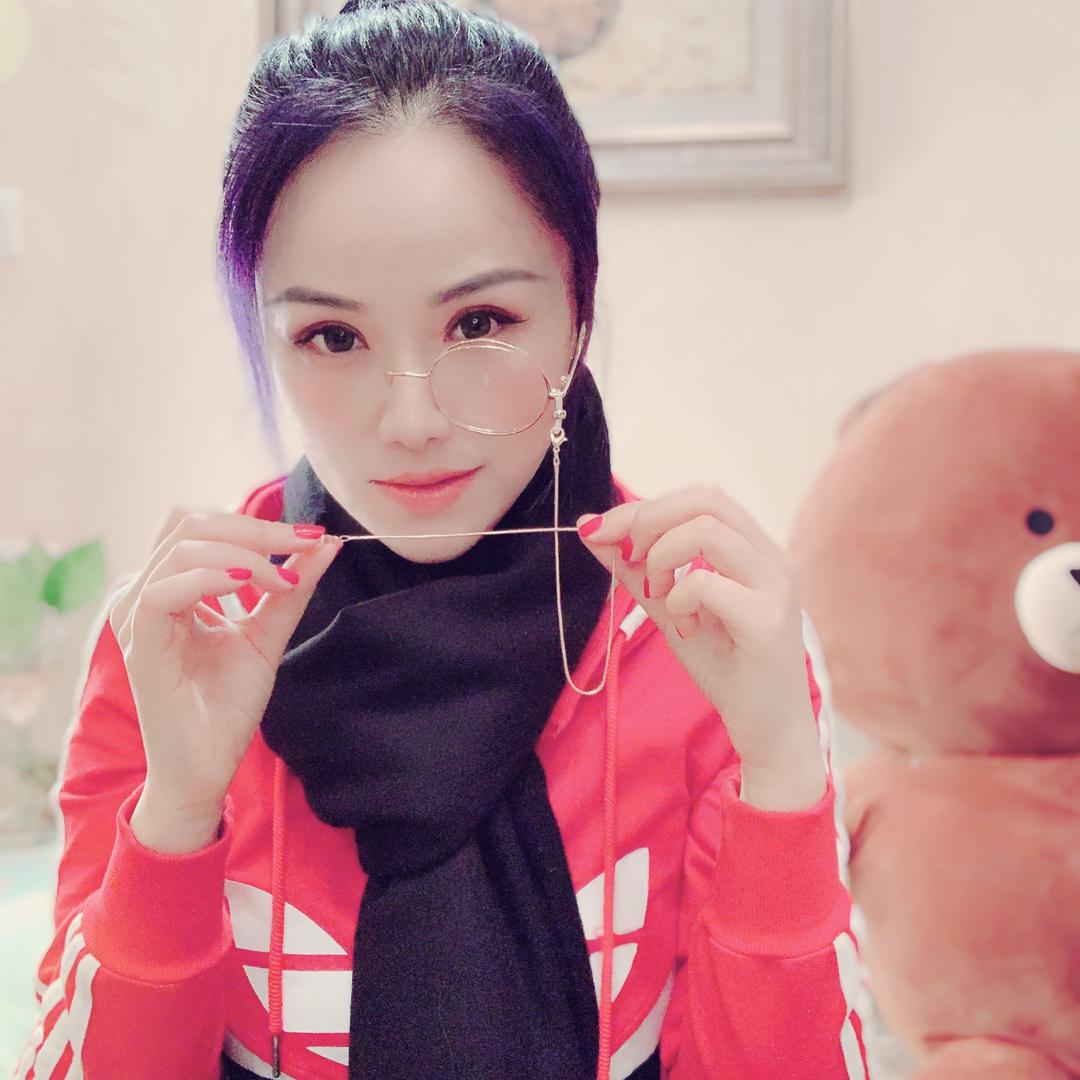 王小茶.