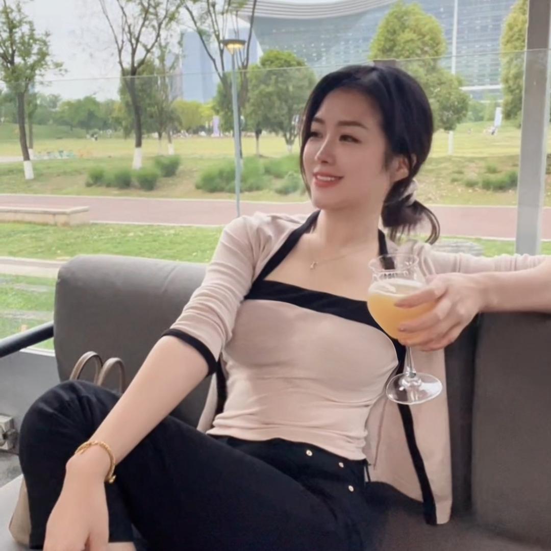 白酒西施