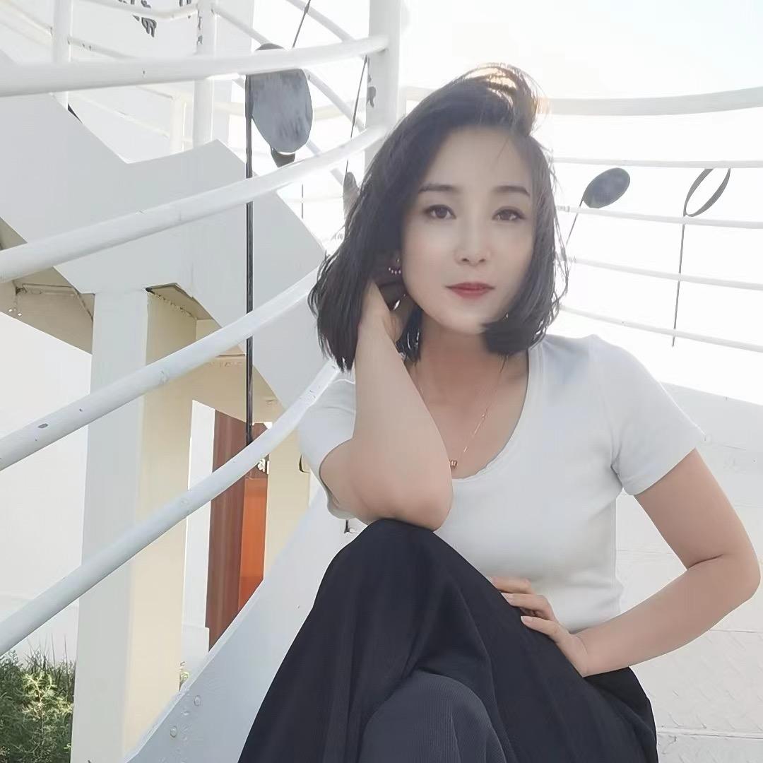 吴月