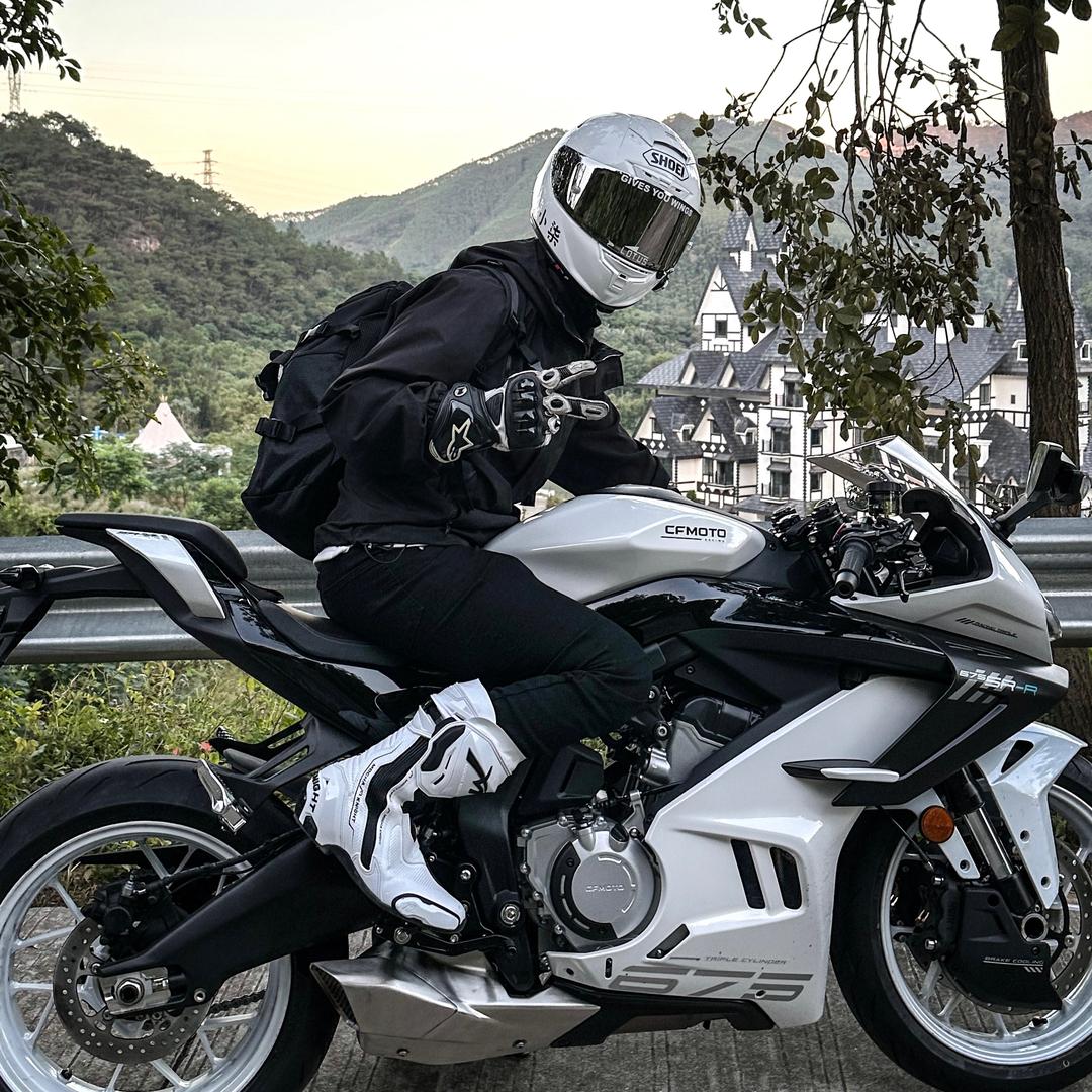 小柒🏍（发疯版）
