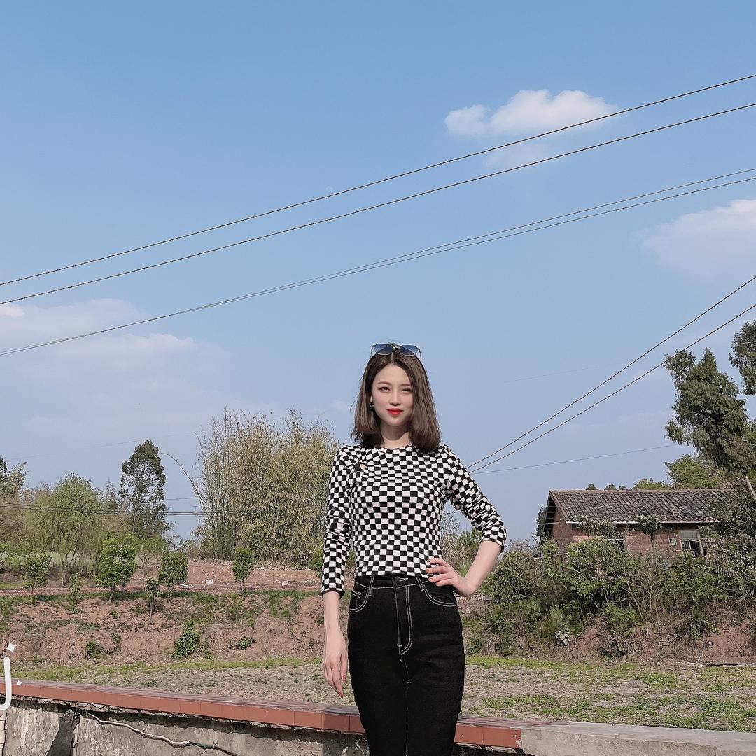 敏在农村