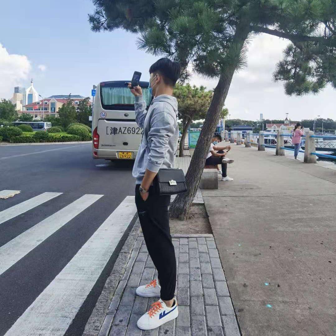 果果爸爸.