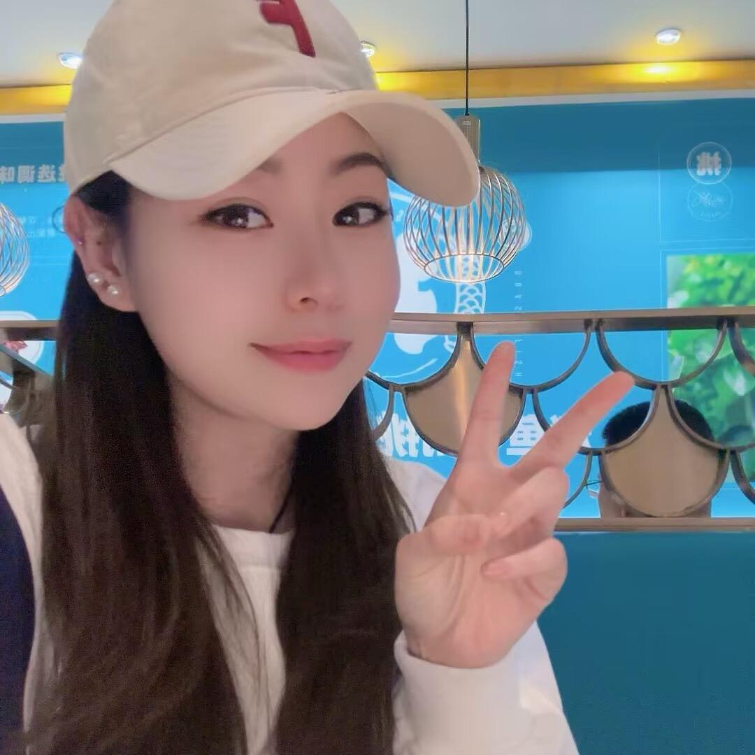 超级爱吃香菜🧚🏻‍♀️