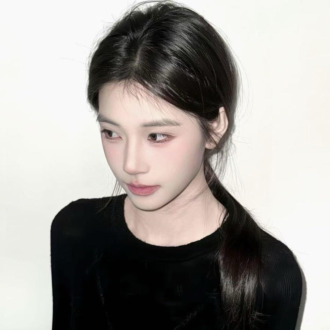 加奈子.