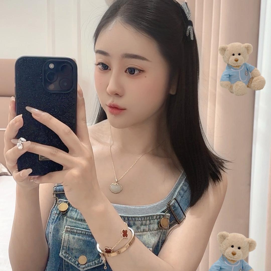 天蝎座女孩