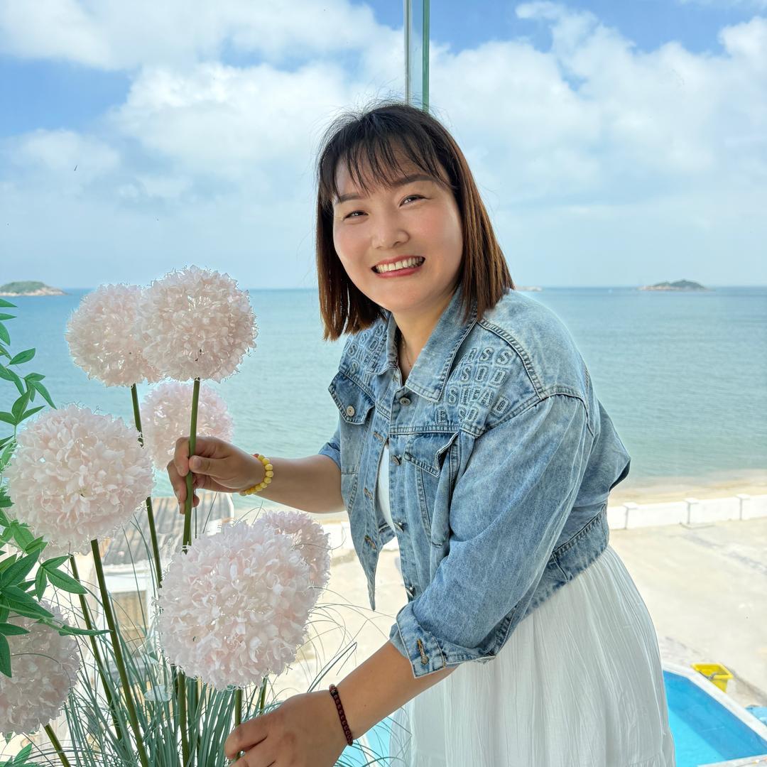 何静吖