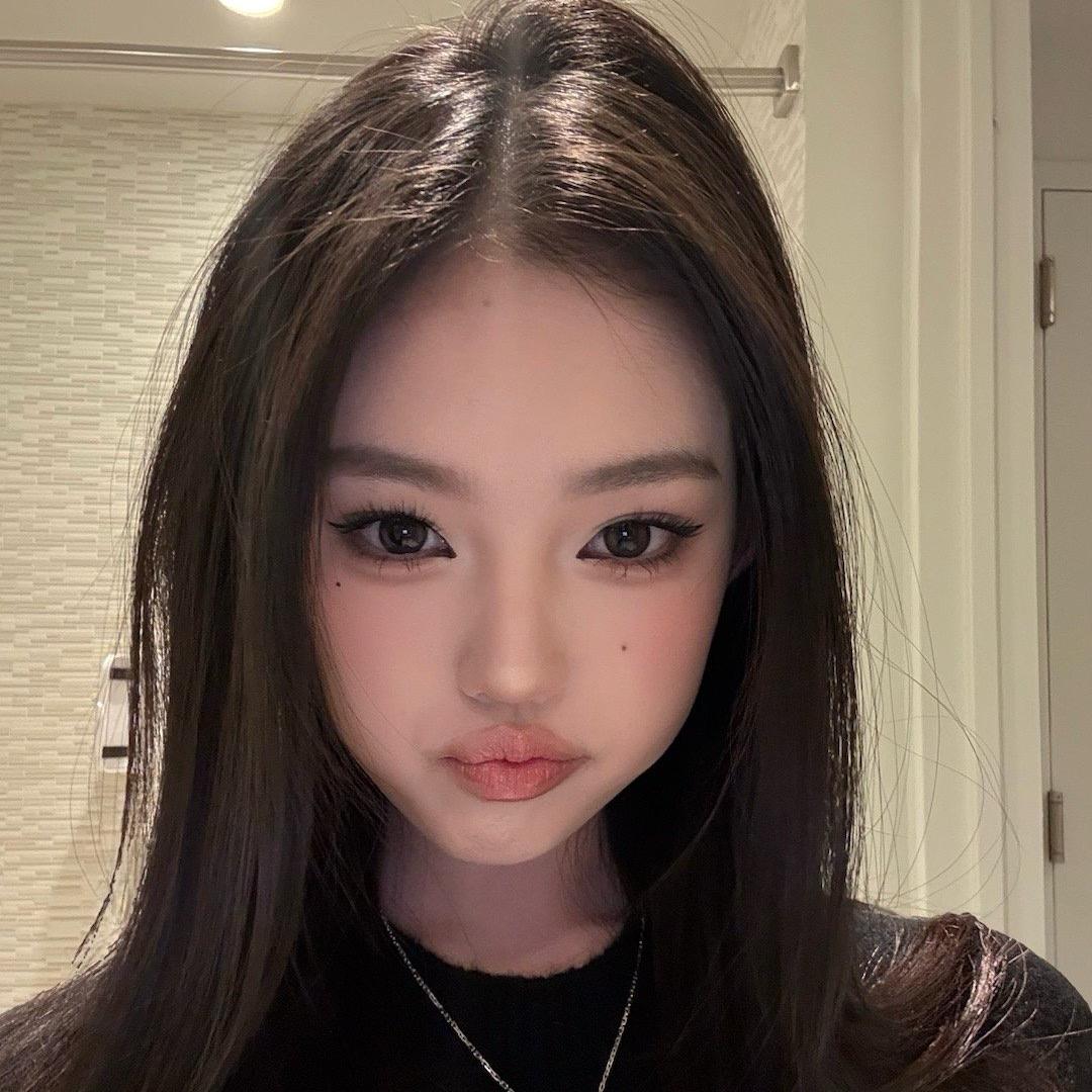 -捏我小肥脸^._.^