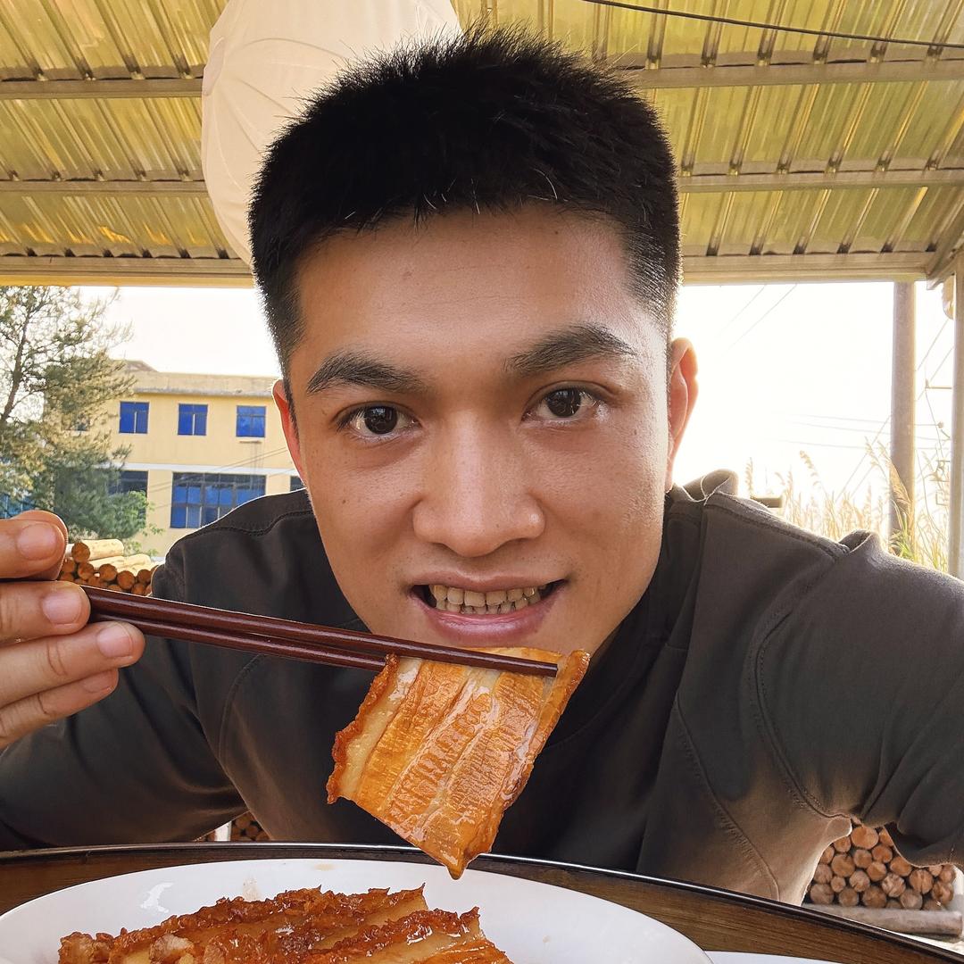广西扣肉龙哥