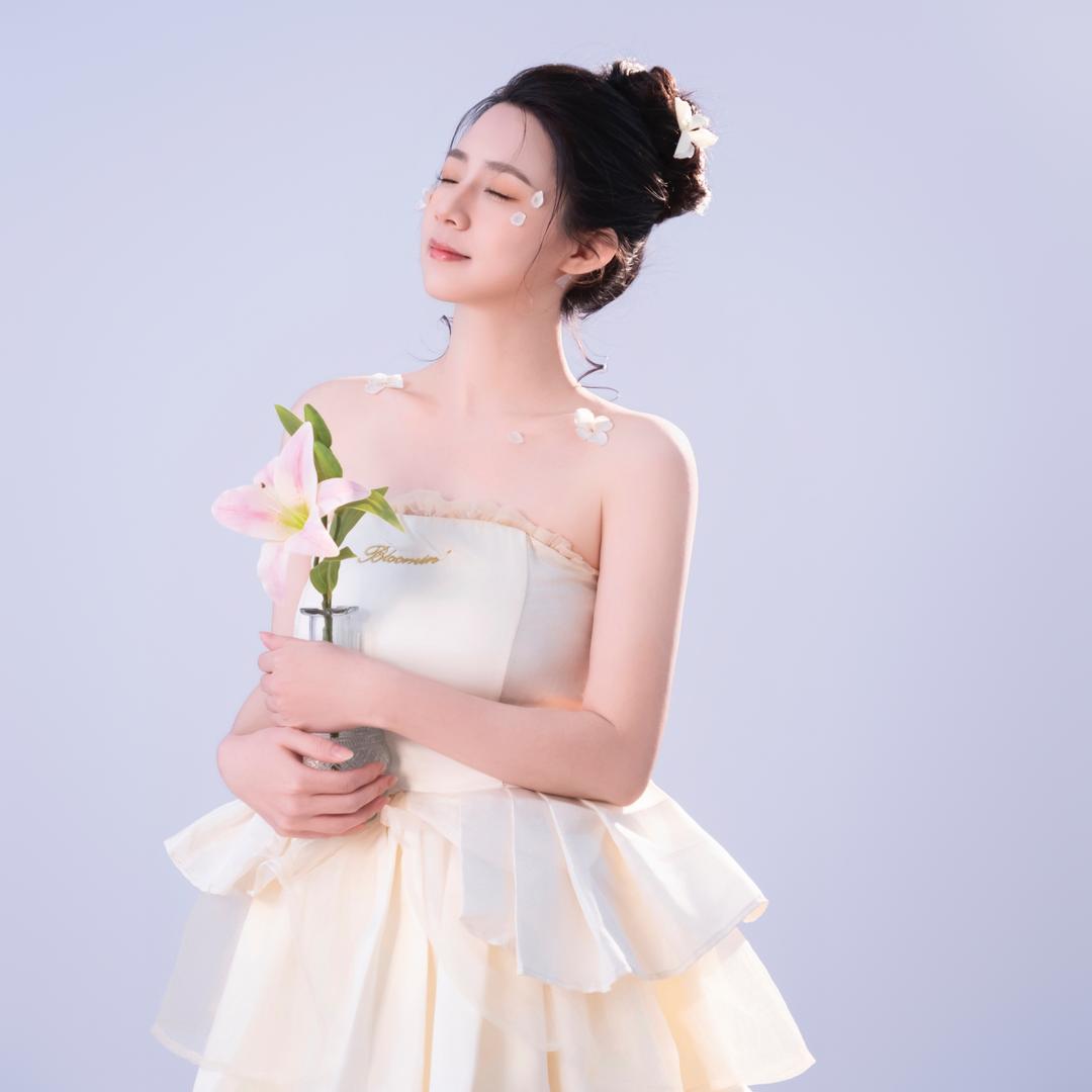 小妮很多宝