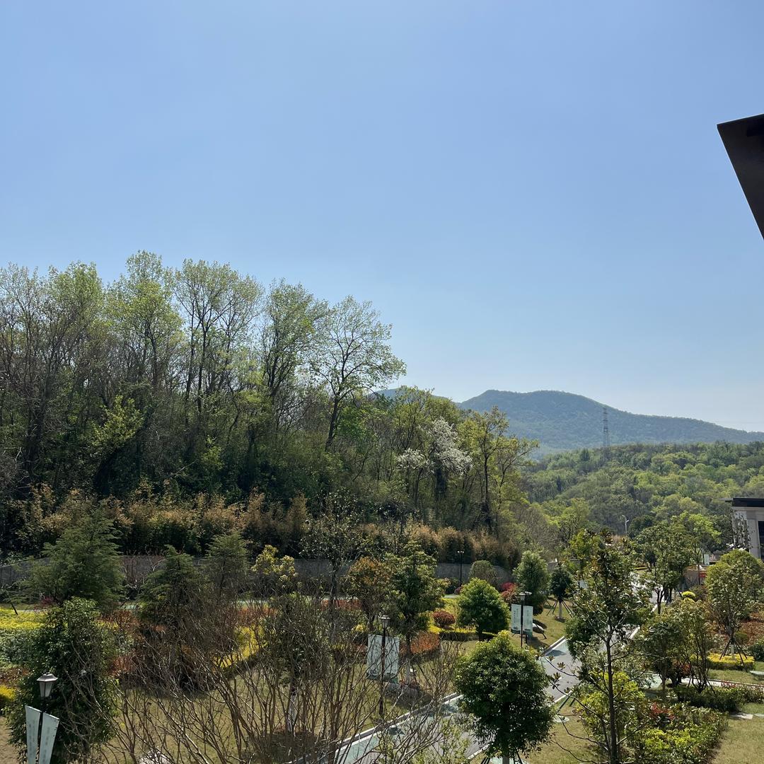 锦隆山语桃源 小李