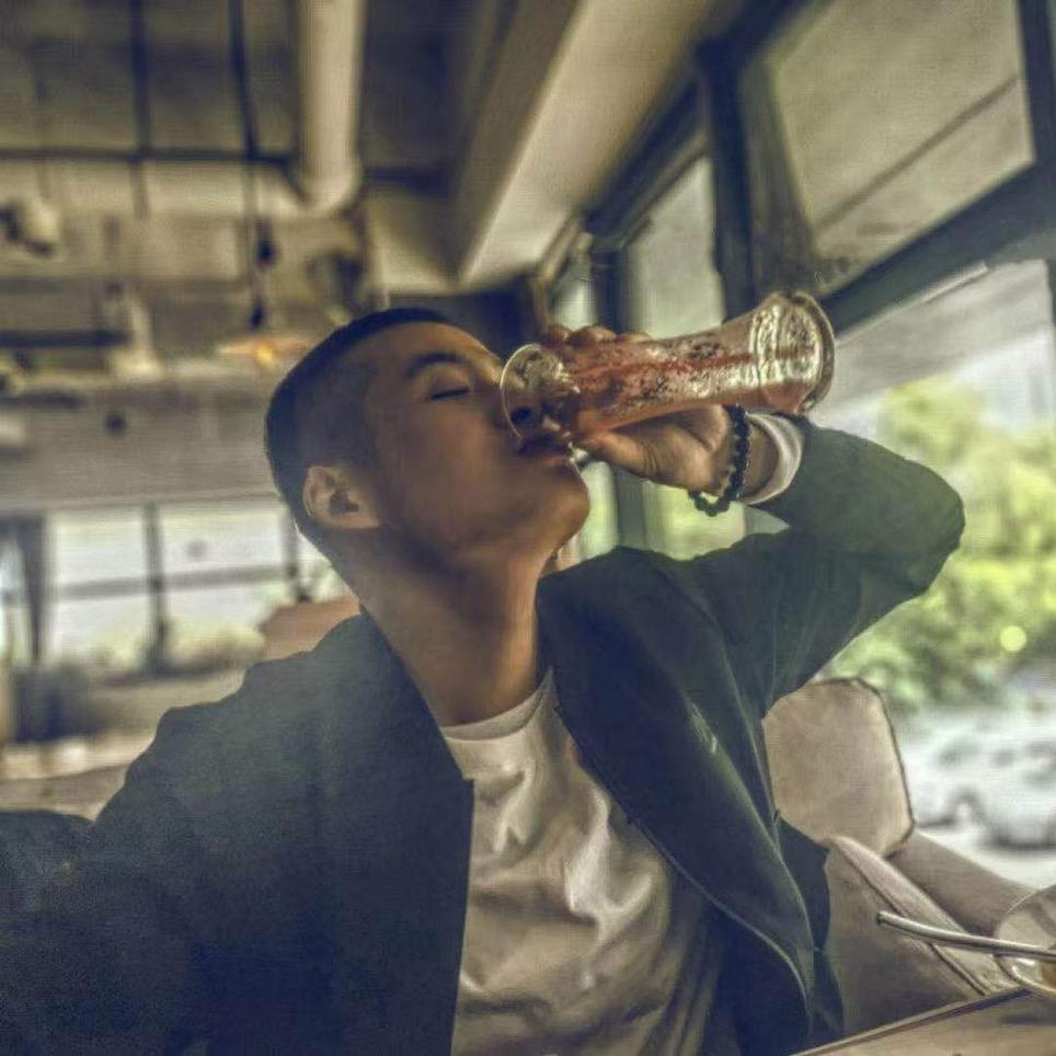 F哥