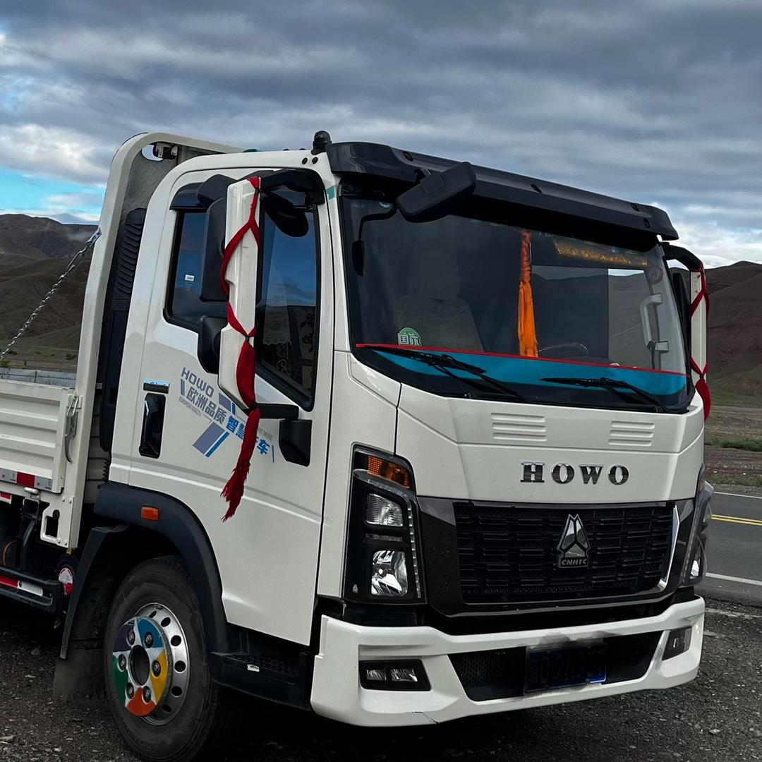 小货车。强巴