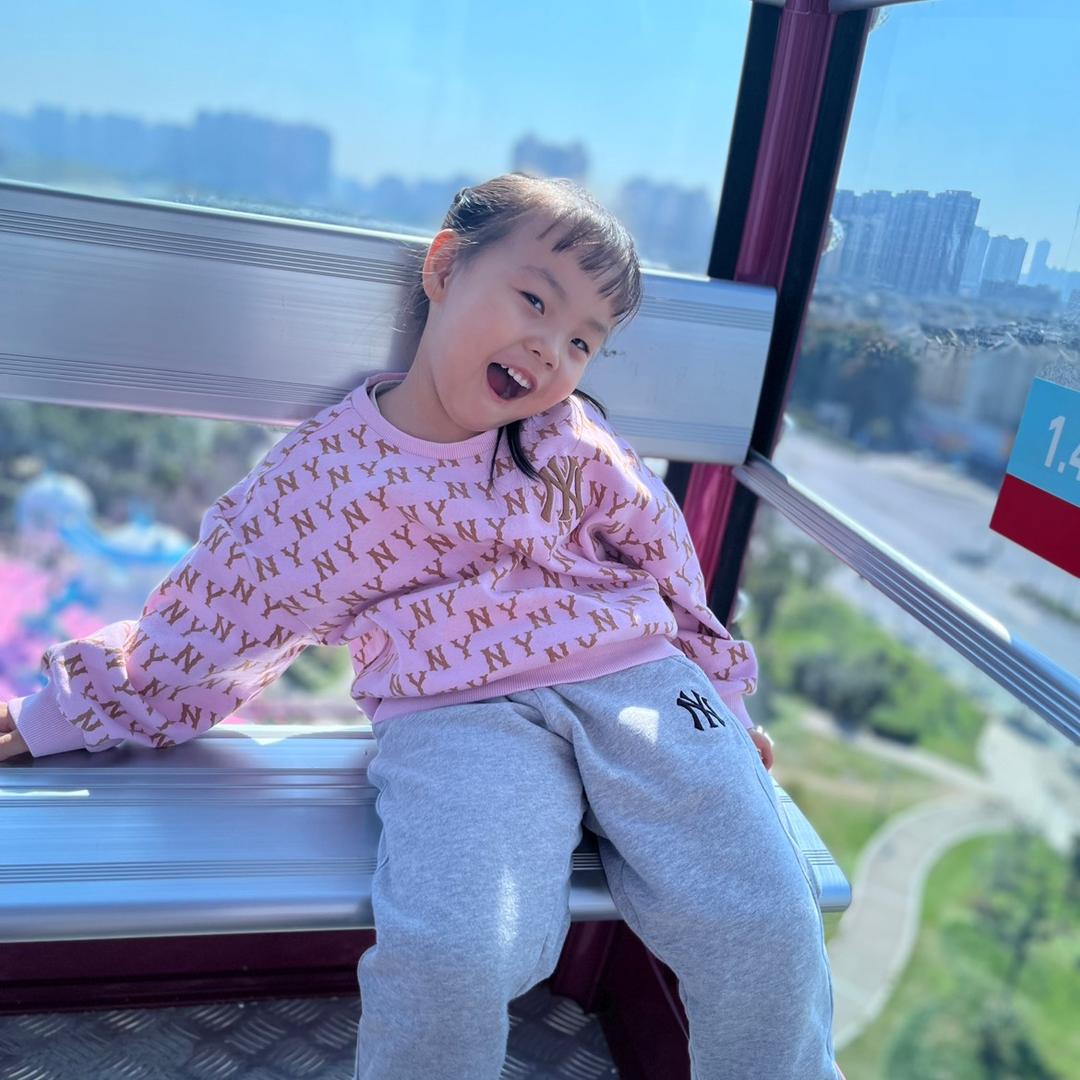 是一一吖~😘