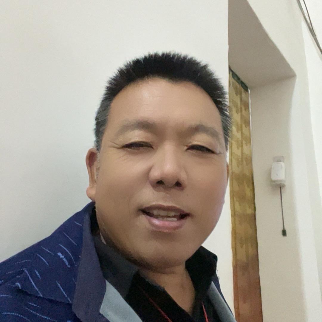 茨芭镇修电瓶的老王