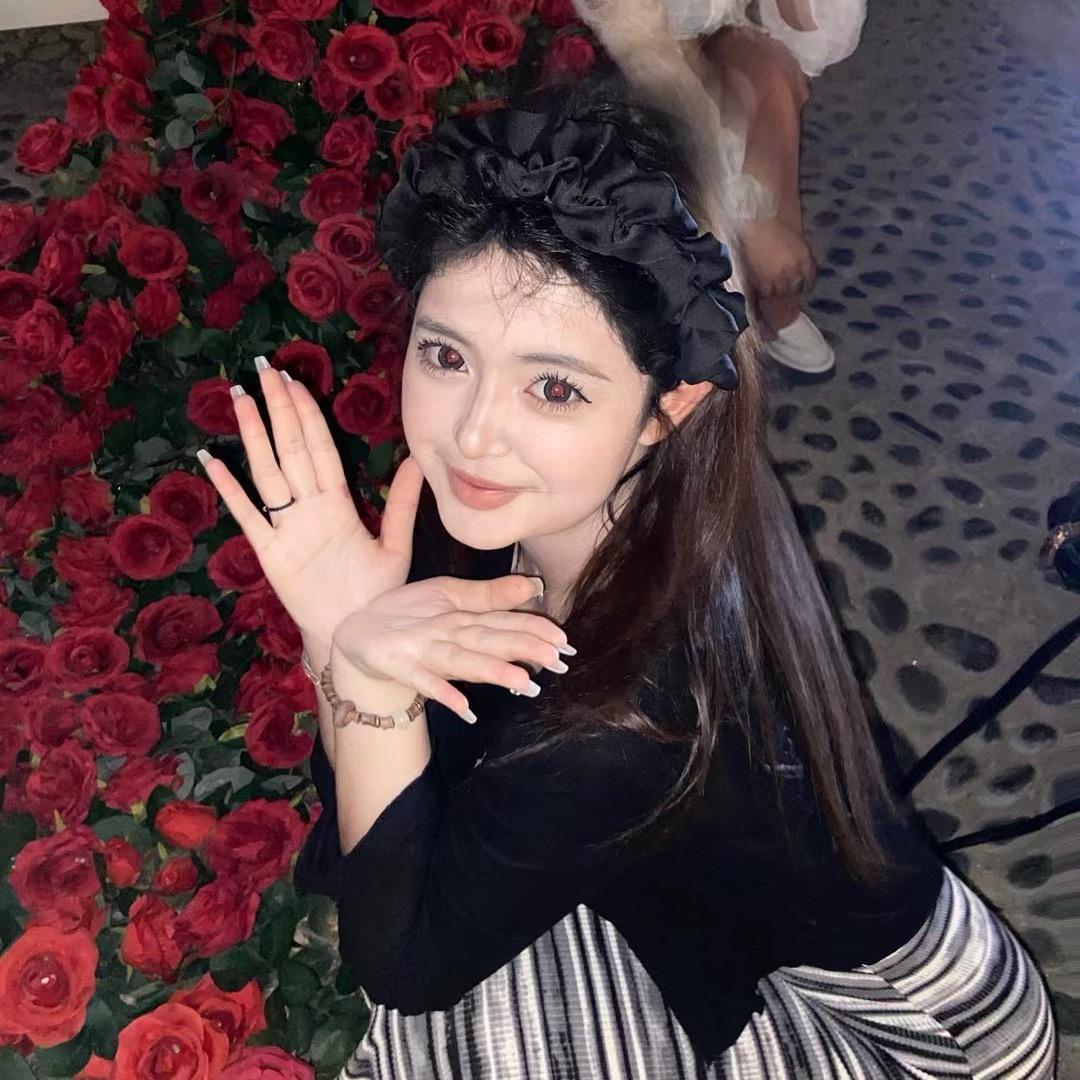 Lina娜-
