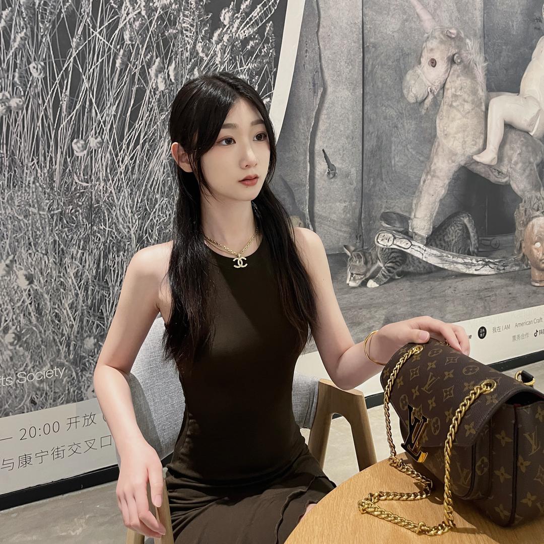 蒋总（酒业老板娘）