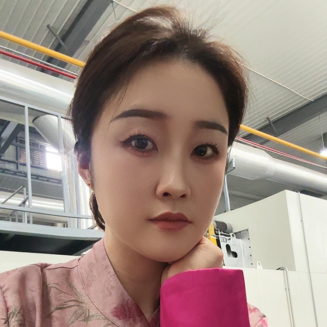 茨钕子毋芯