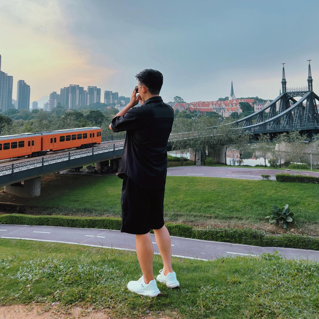 行走的摄影艺术家