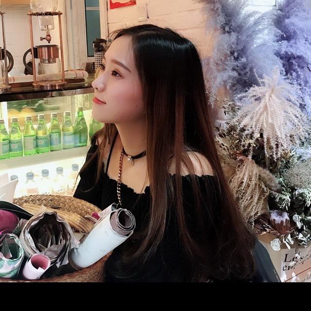 四季依你服装个体店