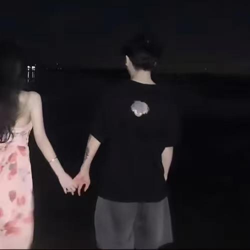 迪丽热巴圈外神秘男友