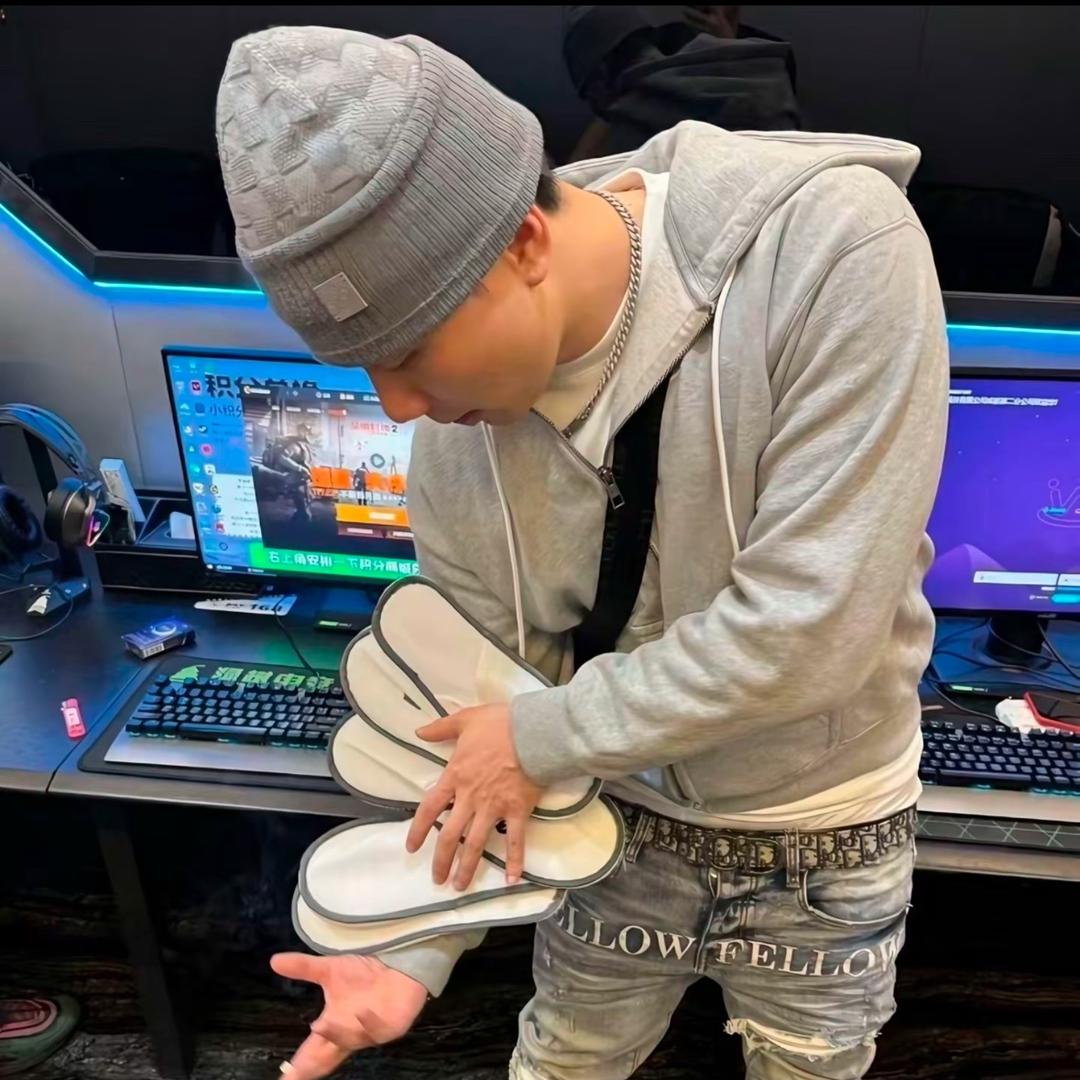 💸