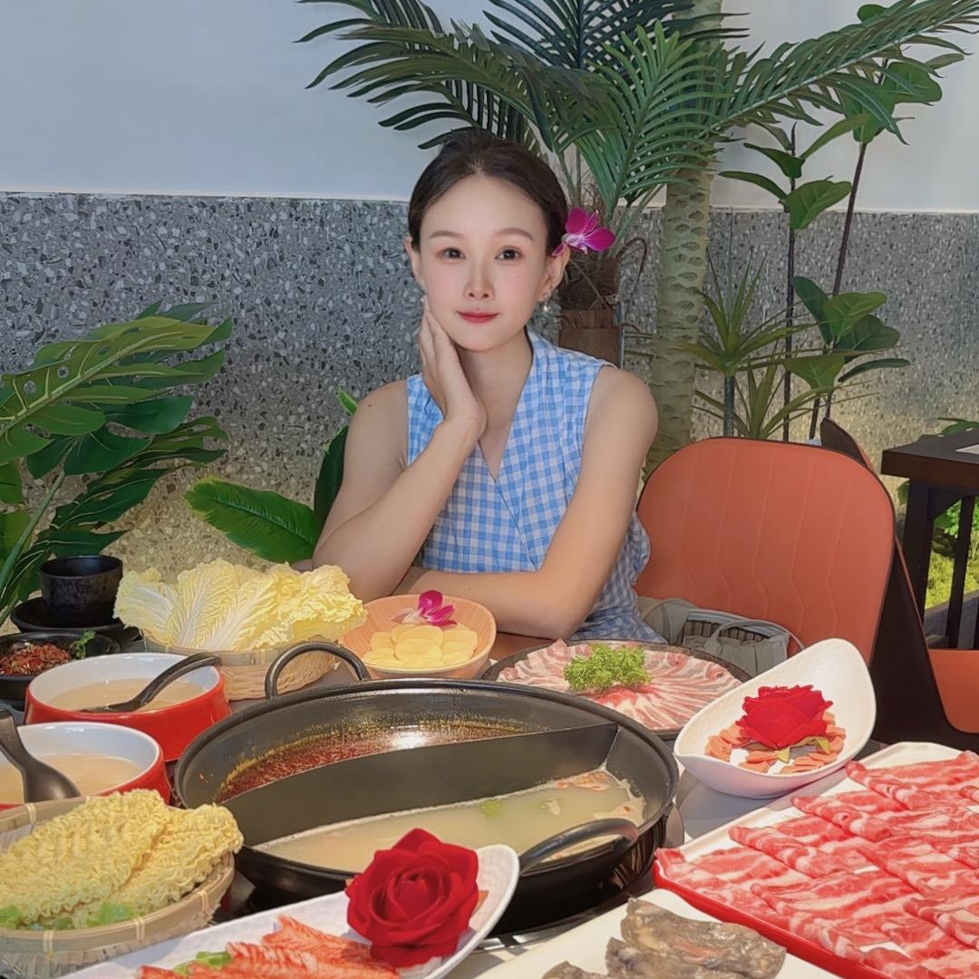 爱探店的淼儿