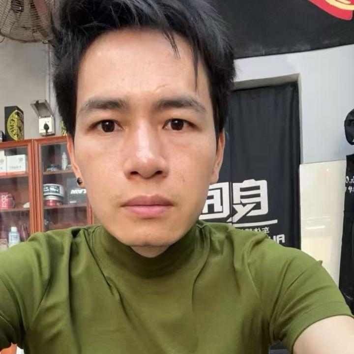 何飞凡
