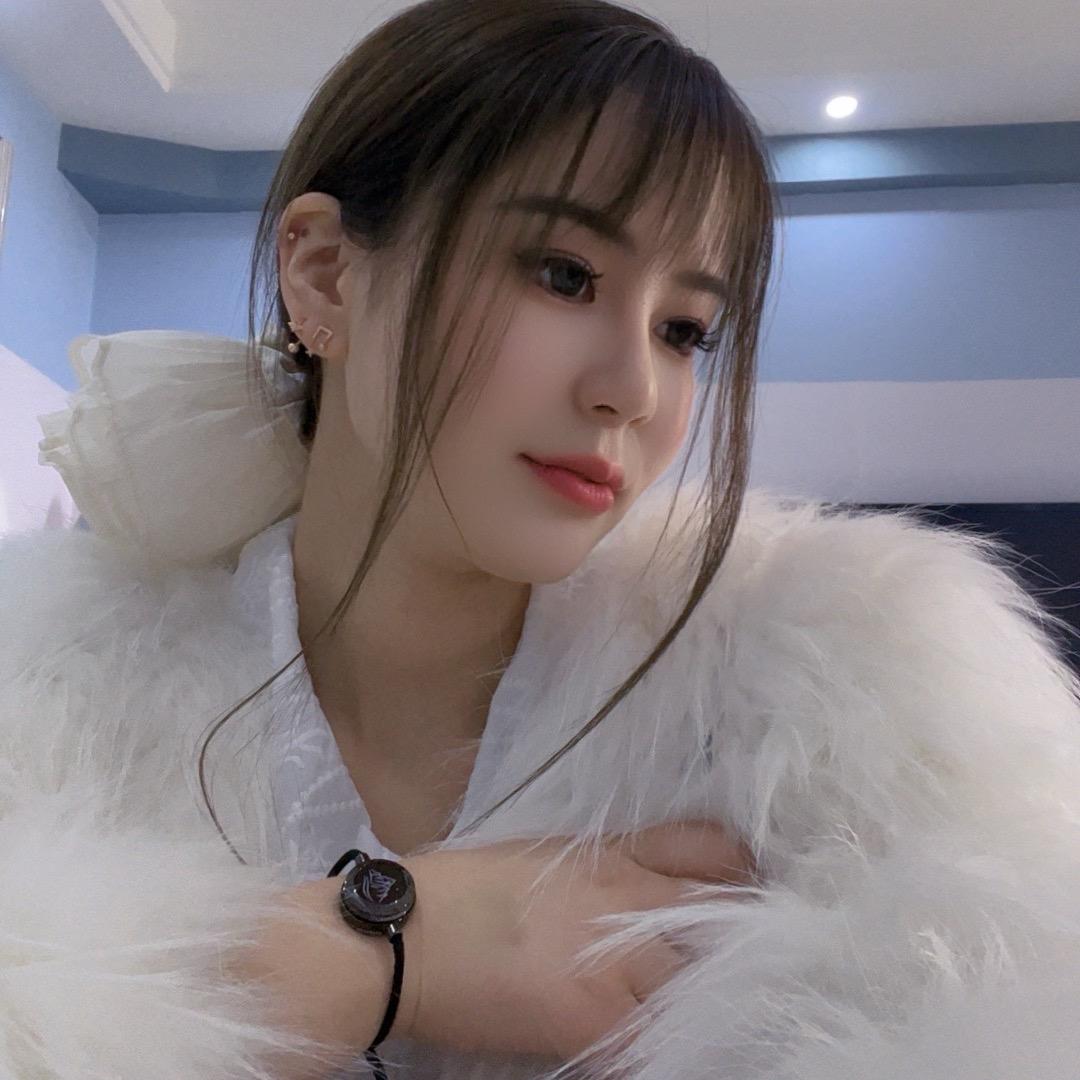 靓晶晶✨