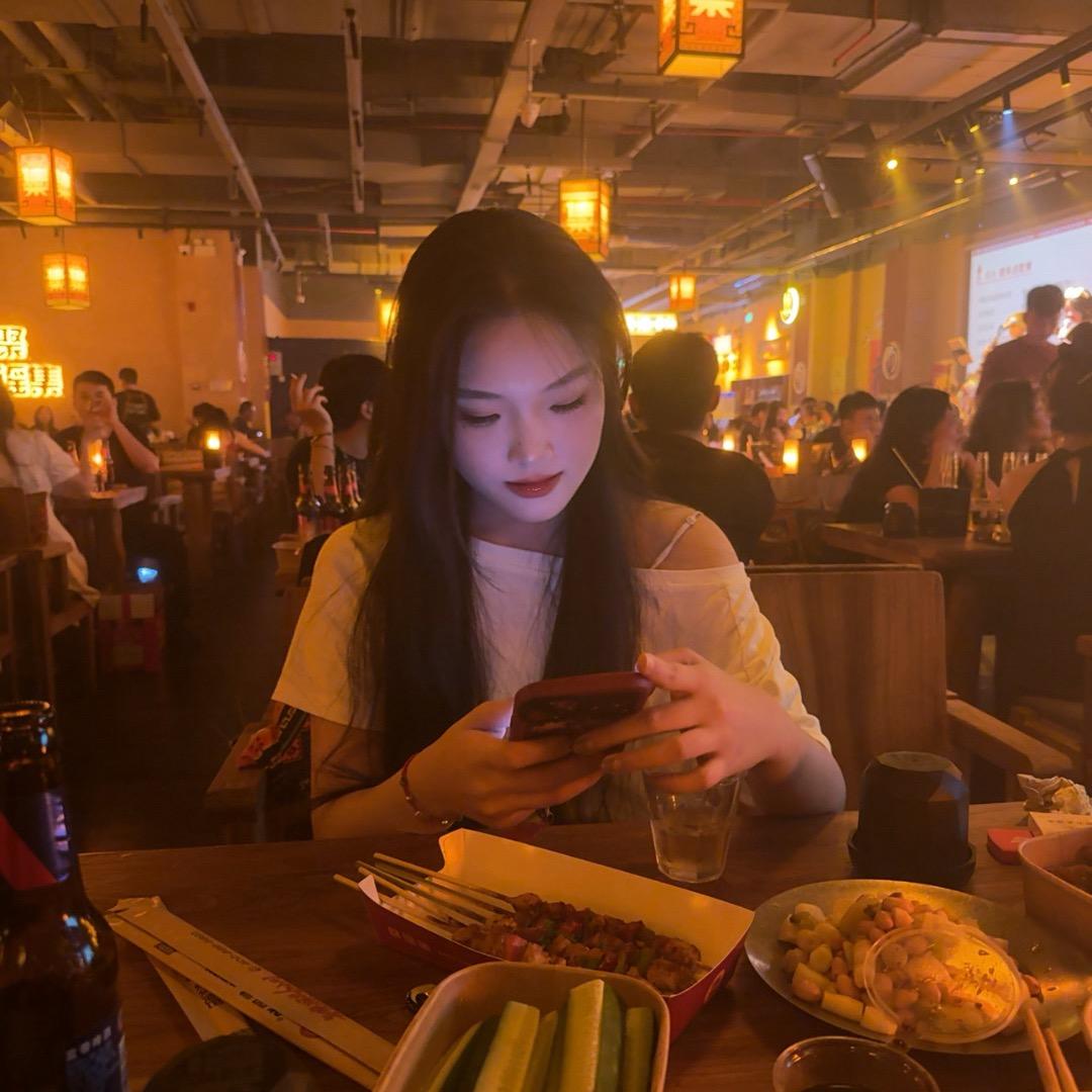 蝶🦋👩🏻