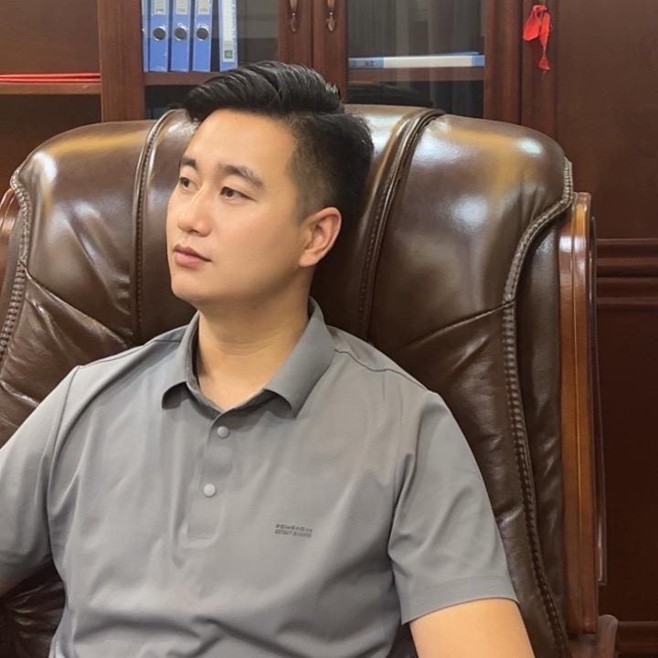 刘鹏（努力🀄️）