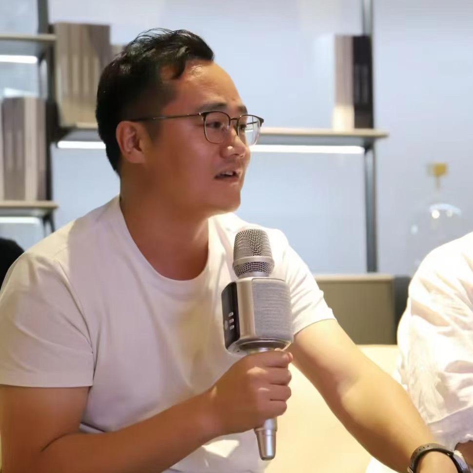 本白设计I张翔