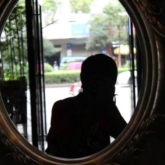 不带娃的淡江叔叔