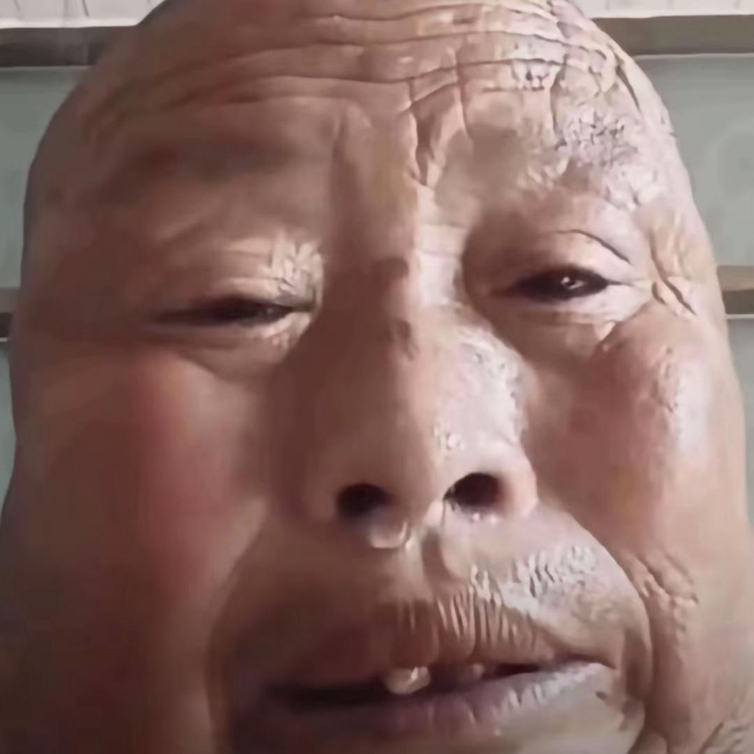4422
