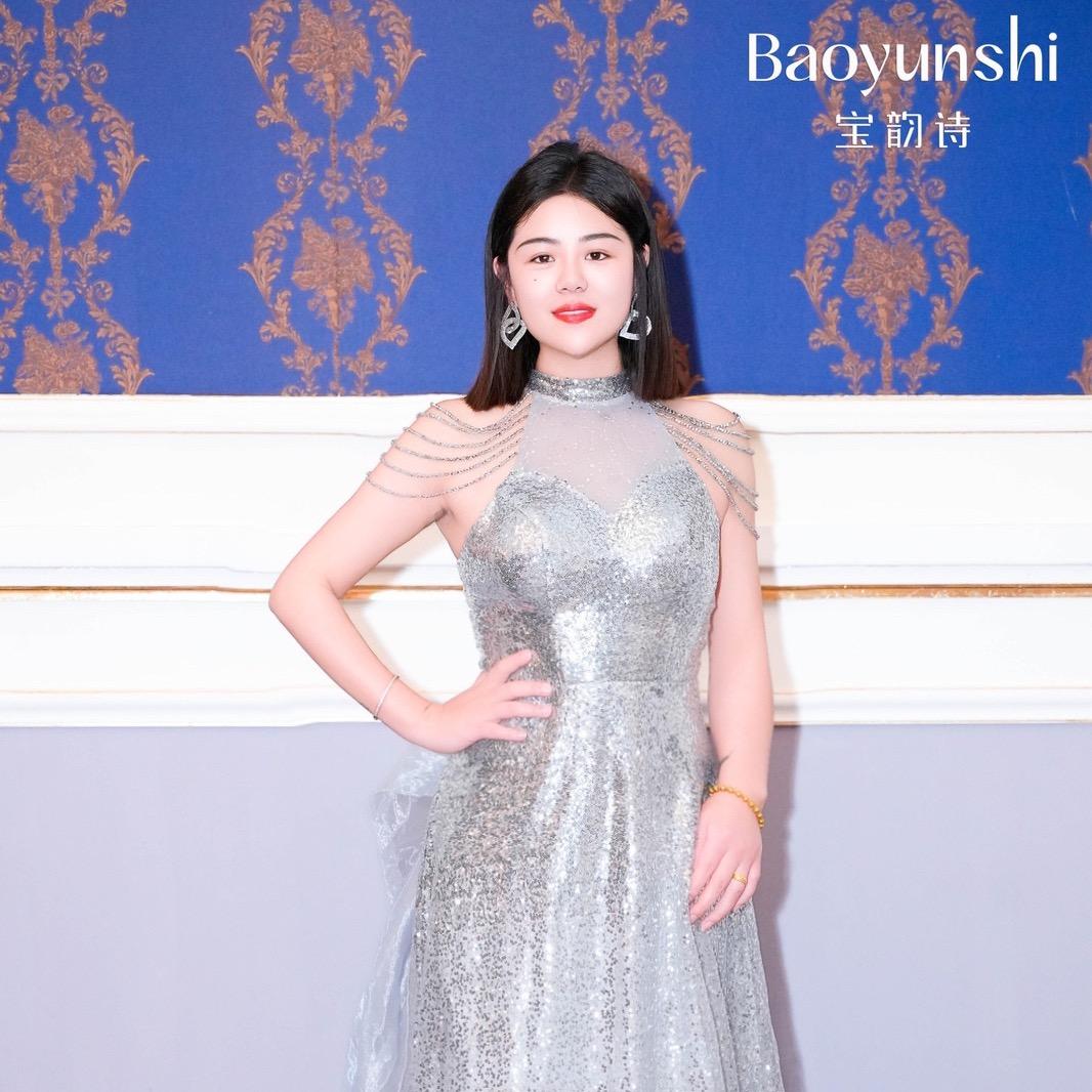 宝韵诗首席•马幻 _陌芊