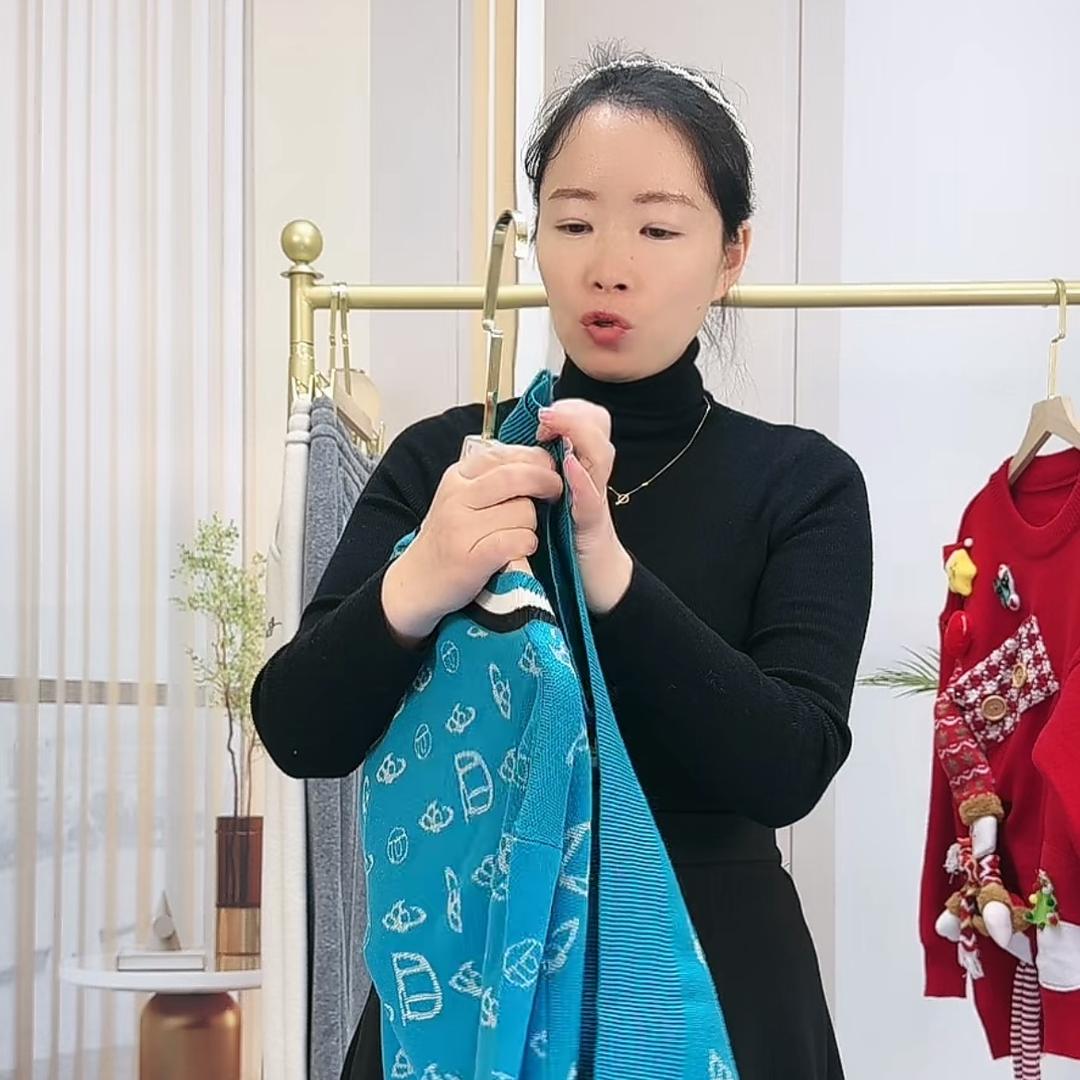 静秋轻奢大牌女装