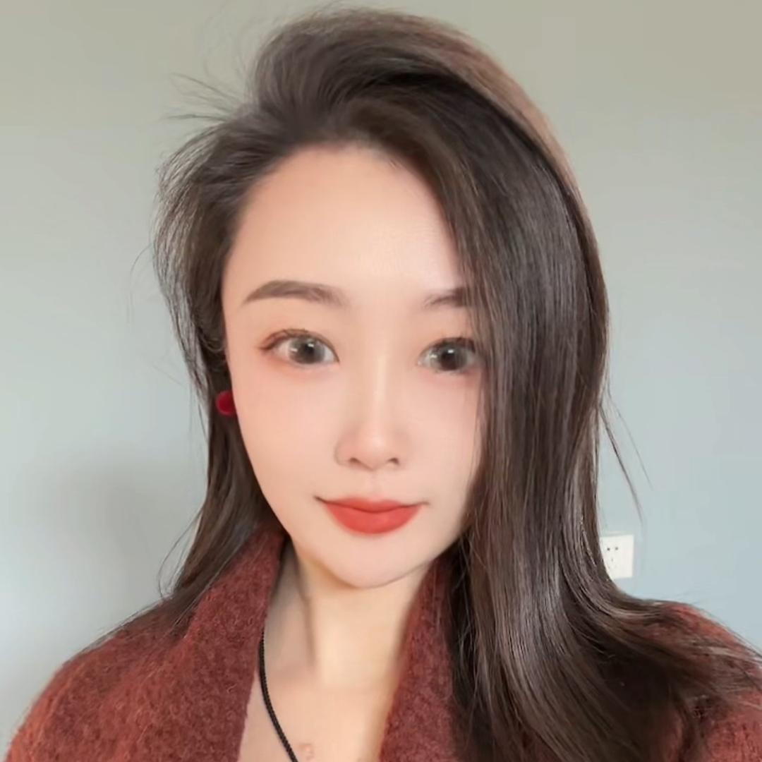 臻美定妆小张老师