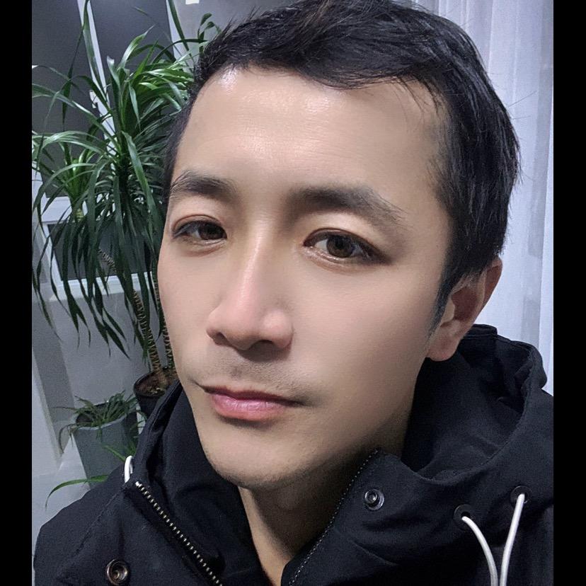 爱哼哼的小奇EE