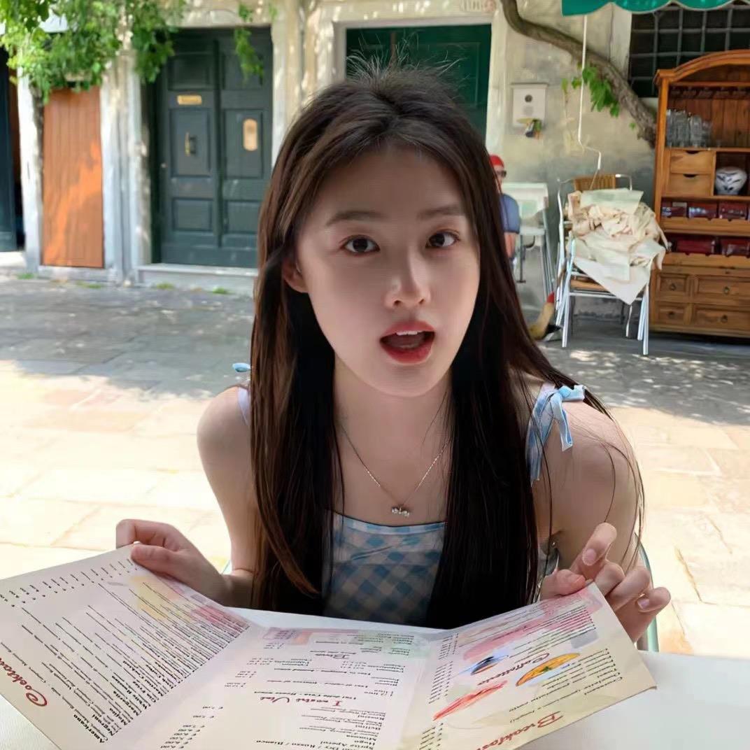 李李-