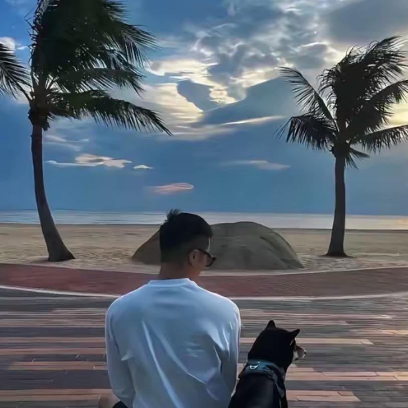 小旭.