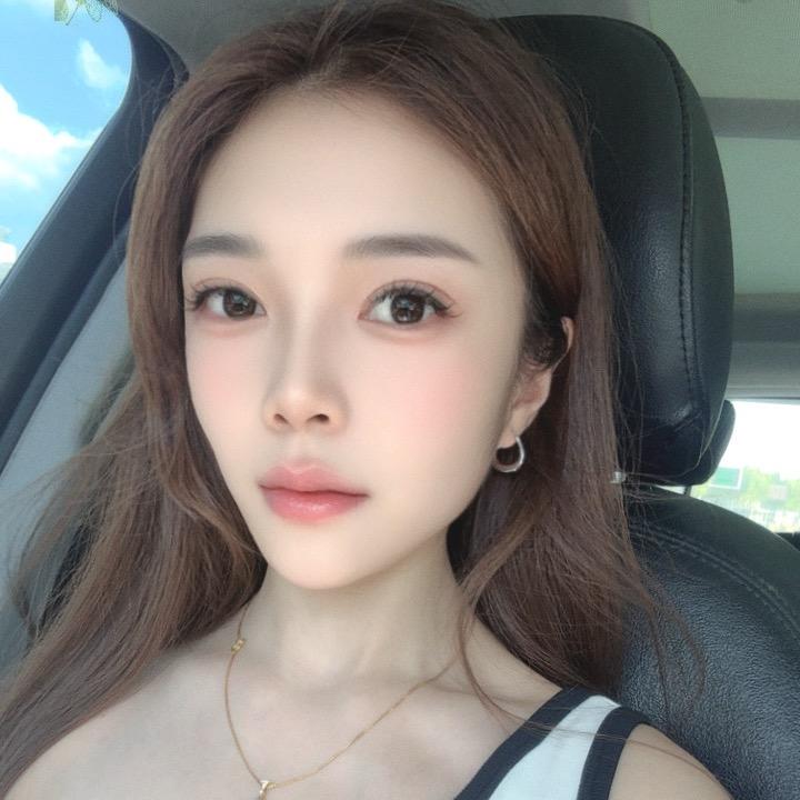 @Hෆuiᰔᩚ💋