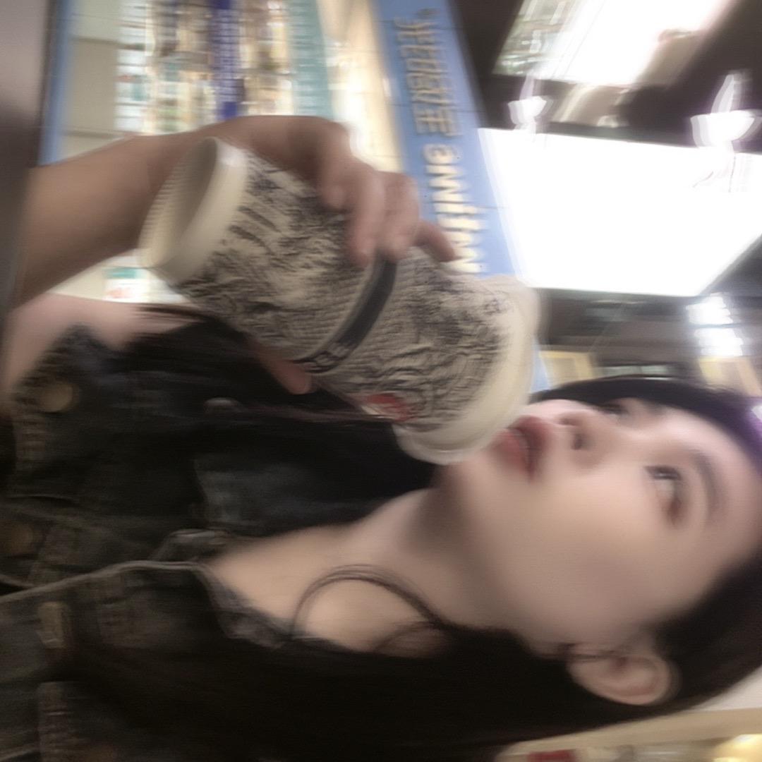 🦋小鬼过来抱
