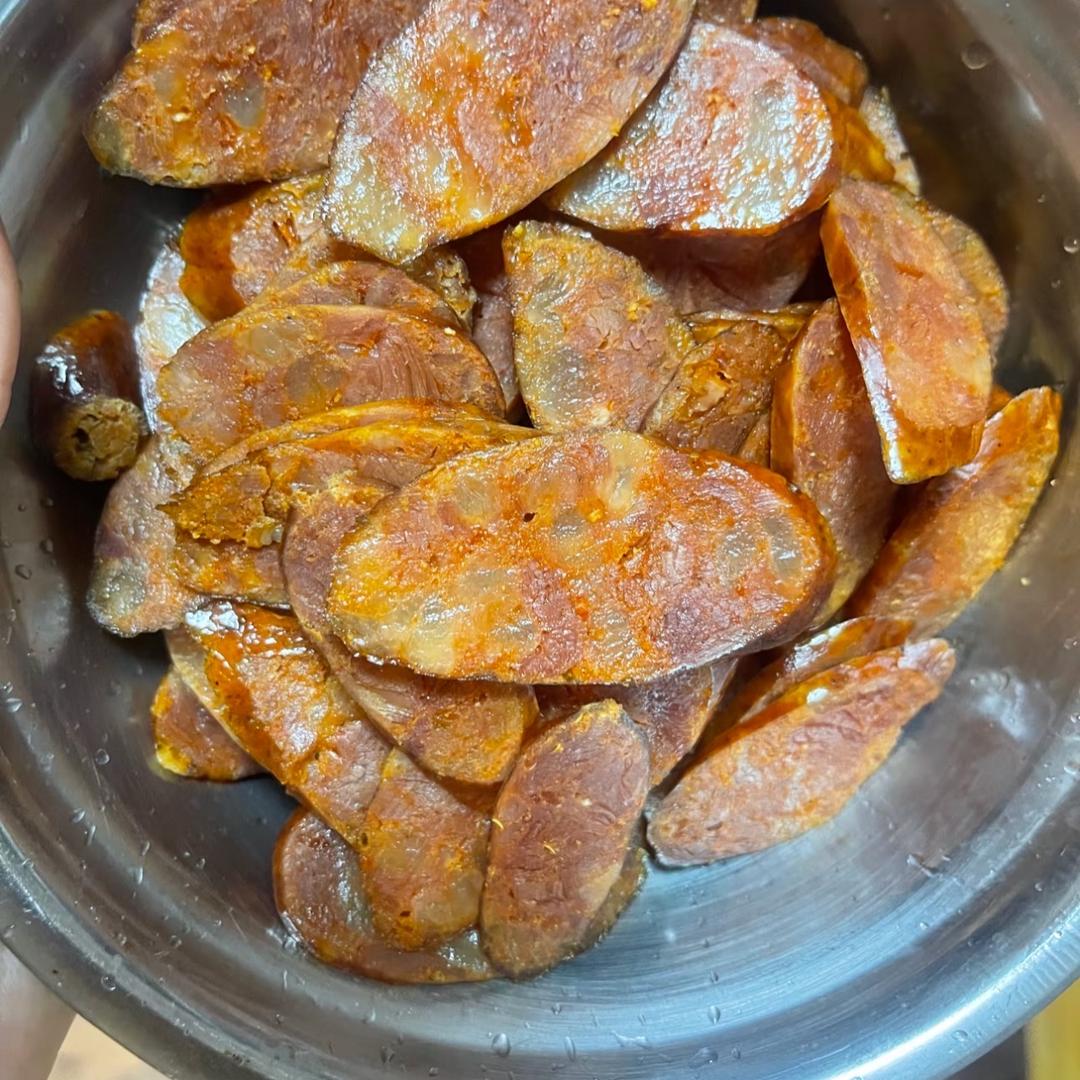 阿芸回家卖腊肉