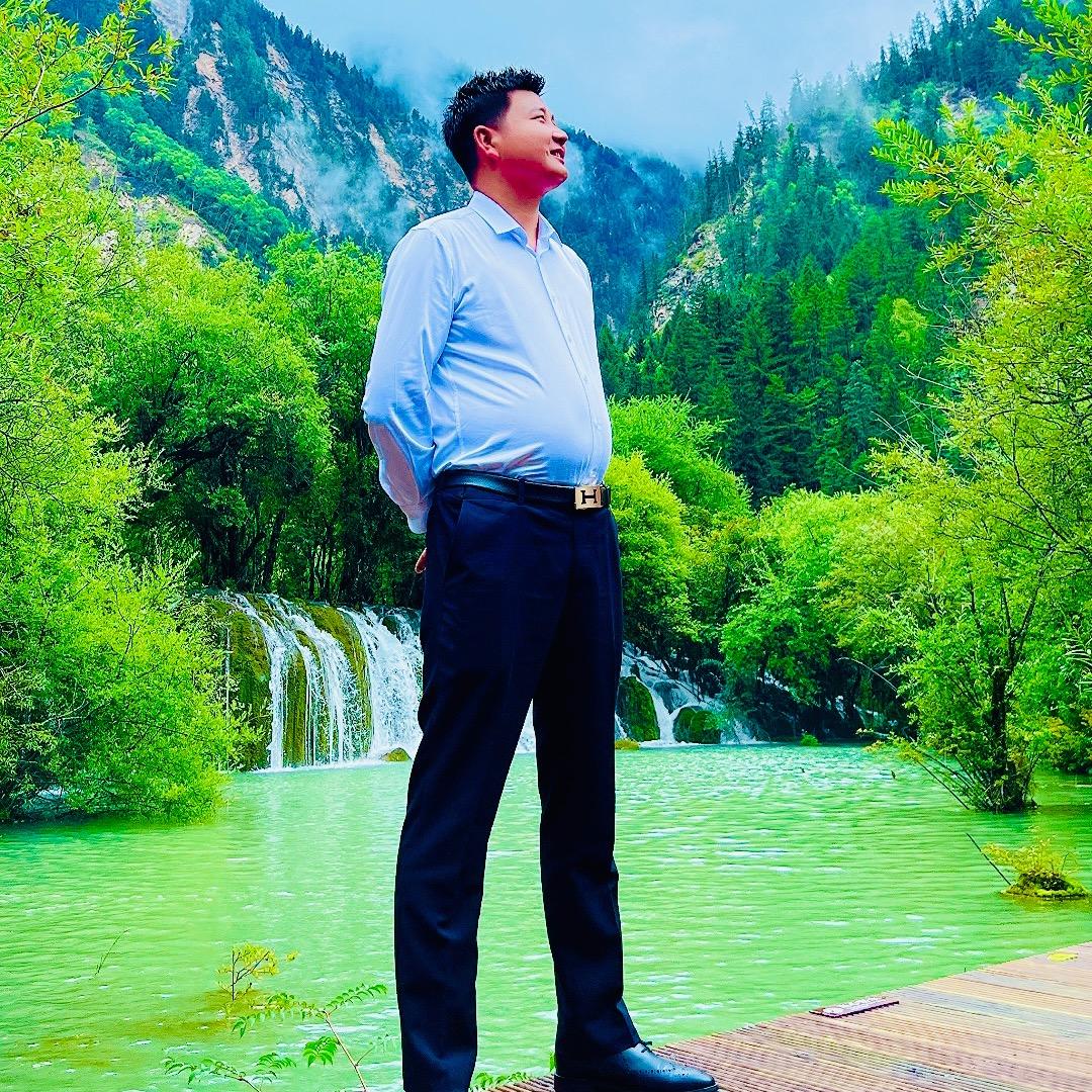 马虎成阿娜娜创始人