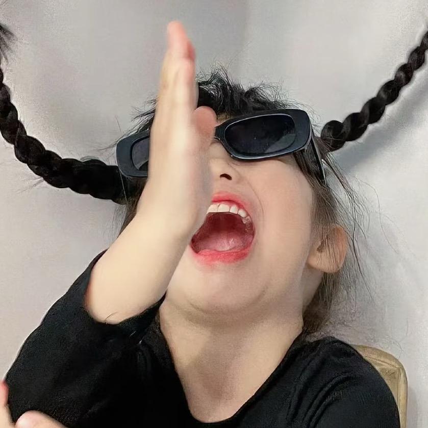 是静静吖（努力版）